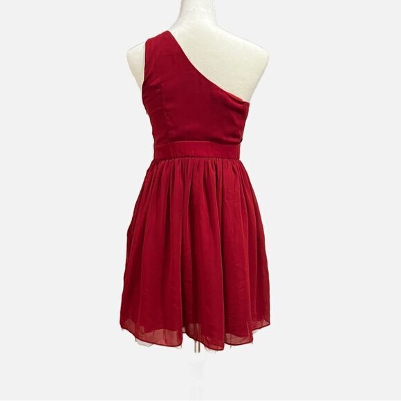 Minuet One shoulder red and gold cocktail dress - Picture 2 of 7